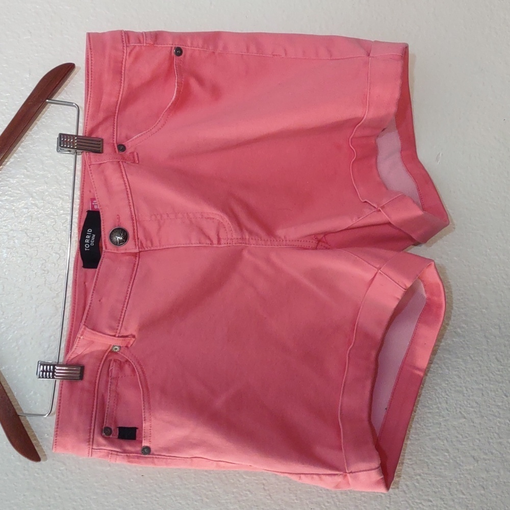 USED TORRID DENIM SHORTS PINK SIZE 18